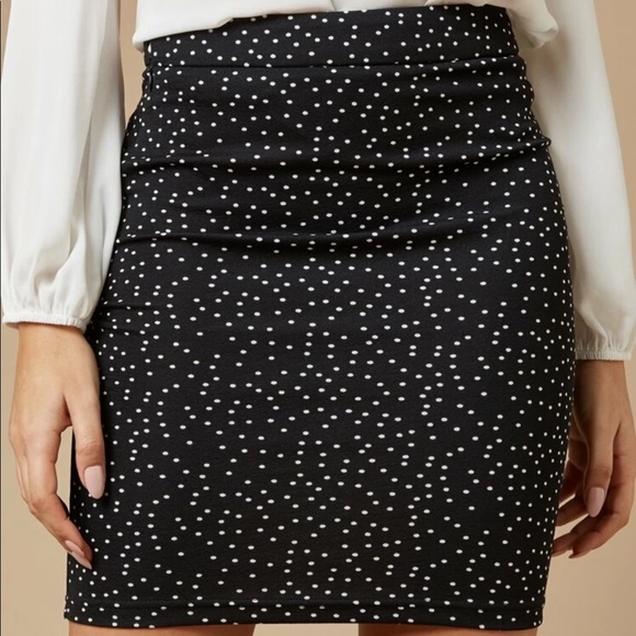 SHEIN Dresses & Skirts - SHEIN Zip Side Polka Dot Mini Skirt